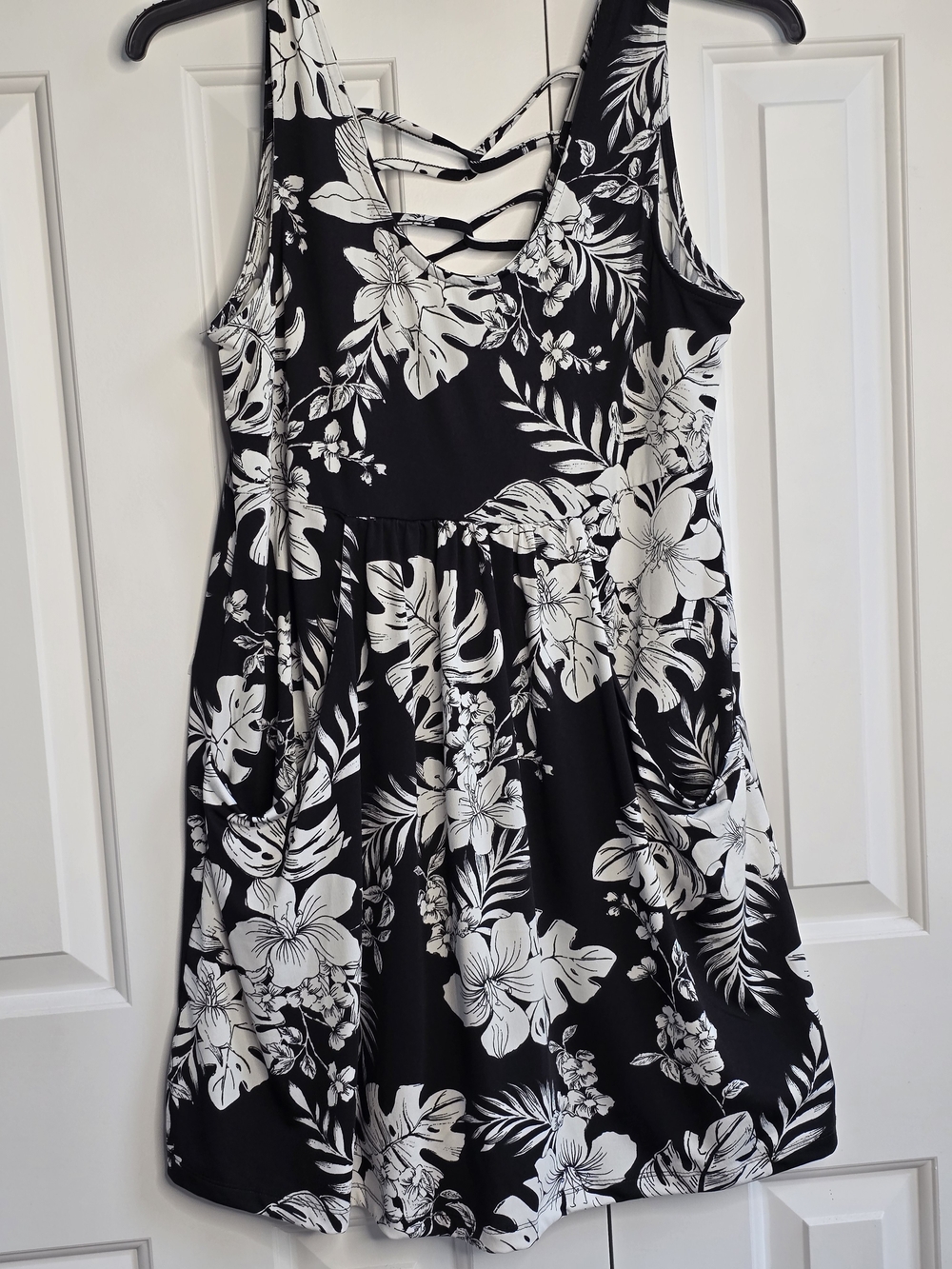 Apt. 9 Black and White Floral Mini Dress